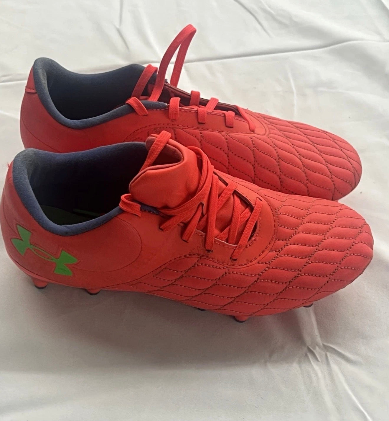Under Armour Boys' Magnetico Select 3.0 Jr Soccer Shoe, Size 6.5