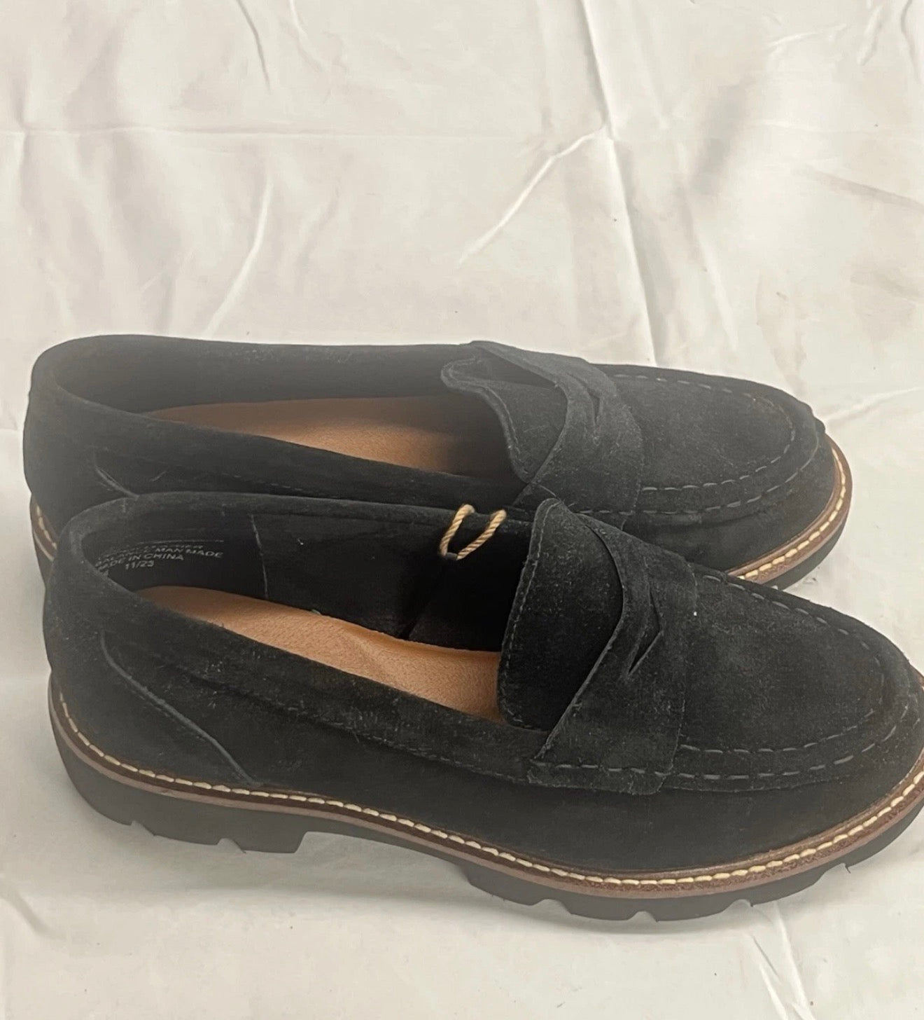Blondo Women's Waterproof Dulce Loafer Black Suede Size 7W