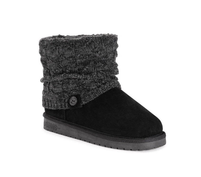 MUK LUKS Women's Laurel Sweater Boot Black Size 9
